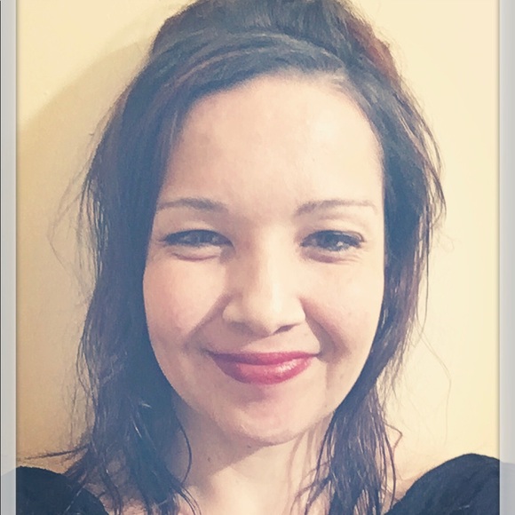 Meet your Posher, Sarah - Picture 2 of 16